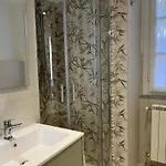 Elegante Corte Con Giardino A 5 Minuti Dal * Анджера