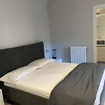 Apartment Elegante Corte Con Giardino A 5 Minuti Dal