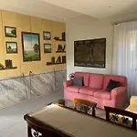 Elegante Corte Con Giardino A 5 Minuti Dal * Анджера