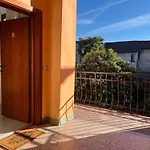 Elegante Corte Con Giardino A 5 Minuti Dal