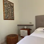 Elegante Corte Con Giardino A 5 Minuti Dal * Анджера