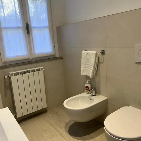 Апартаменты Elegante Corte Con Giardino A 5 Minuti Dal Анджера