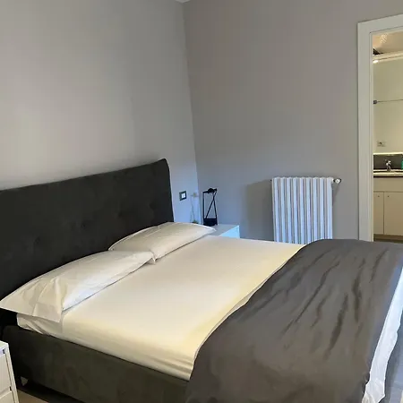 Apartment Elegante Corte Con Giardino A 5 Minuti Dal