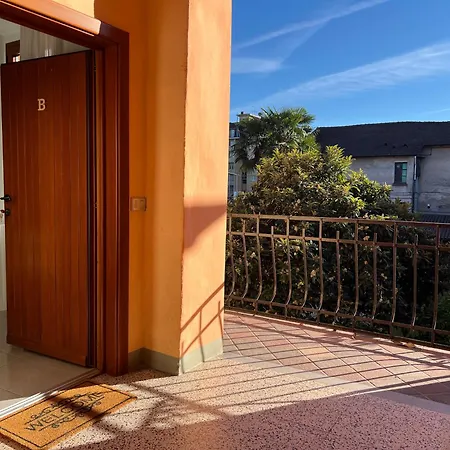 Elegante Corte Con Giardino A 5 Minuti Dal