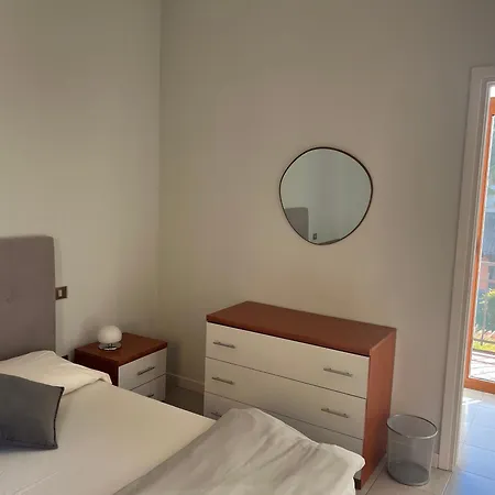 Appartement Elegante Corte Con Giardino A 5 Minuti Dal