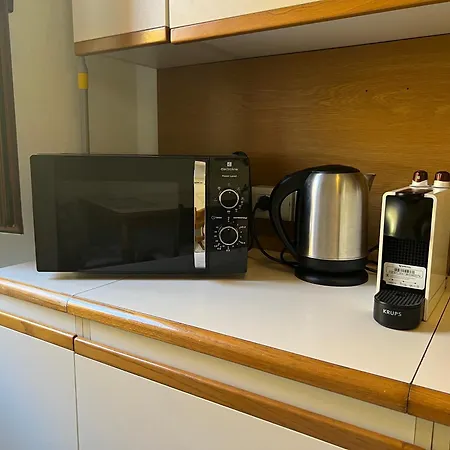 Elegante Corte Con Giardino A 5 Minuti Dal