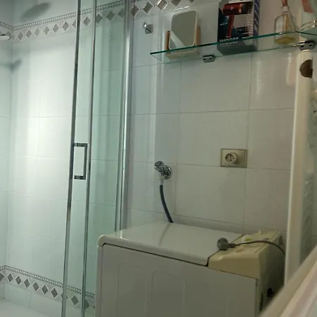 Elegante Corte Con Giardino A 5 Minuti Dal Angera