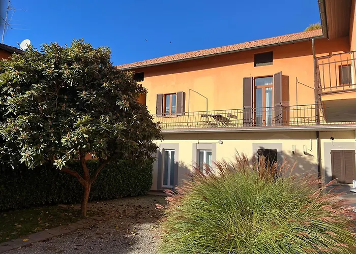 Elegante Corte Con Giardino A 5 Minuti Dal Анджера