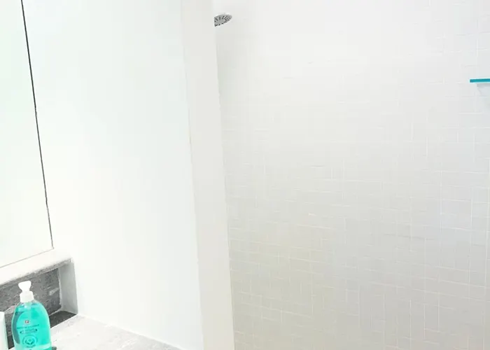 Elegante Corte Con Giardino A 5 Minuti Dal *