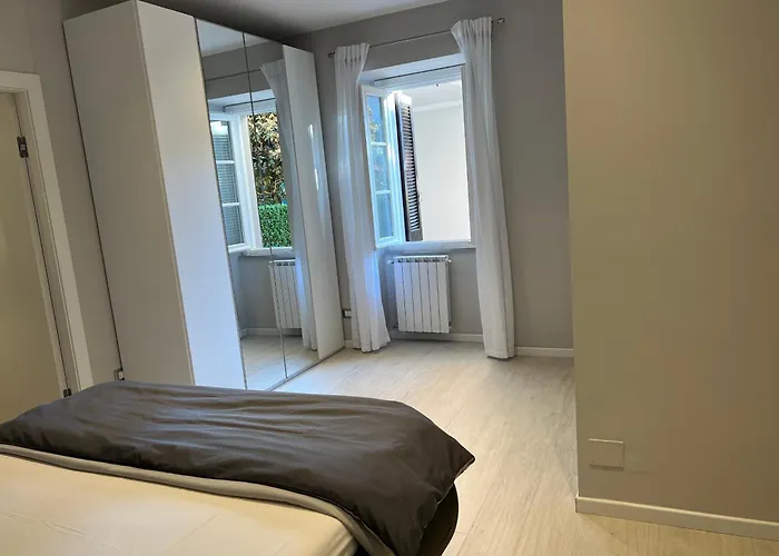 Elegante Corte Con Giardino A 5 Minuti Dal *