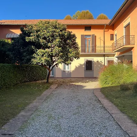 Apartamento Elegante Corte Con Giardino A 5 Minuti Dal *