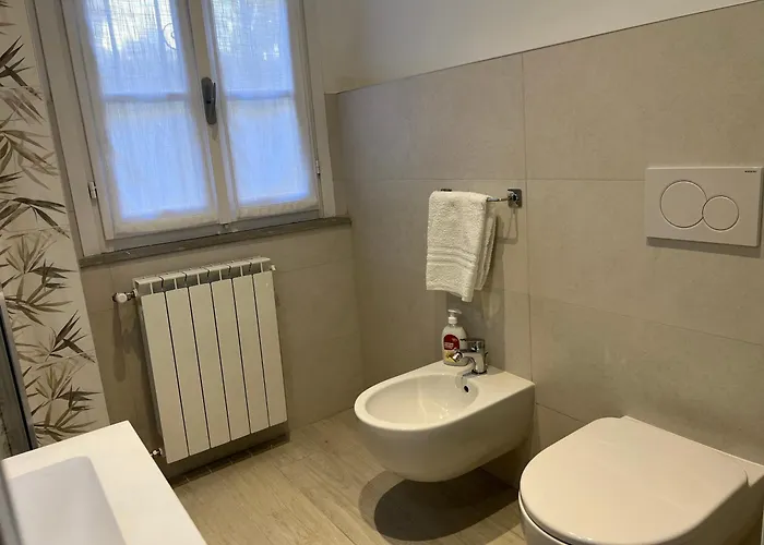 Apartamento Elegante Corte Con Giardino A 5 Minuti Dal Angera