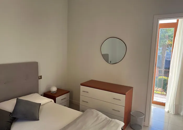 Apartamento Elegante Corte Con Giardino A 5 Minuti Dal