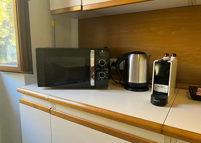 Elegante Corte Con Giardino A 5 Minuti Dal